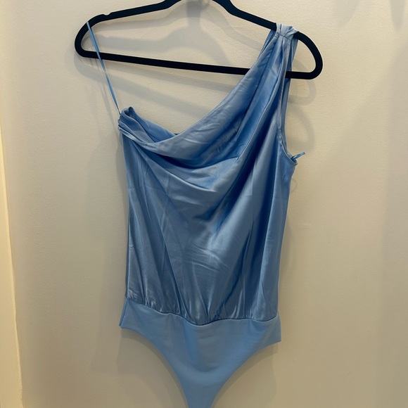 Cami NYC Darby bodysuit in blue - Picture 3 of 4